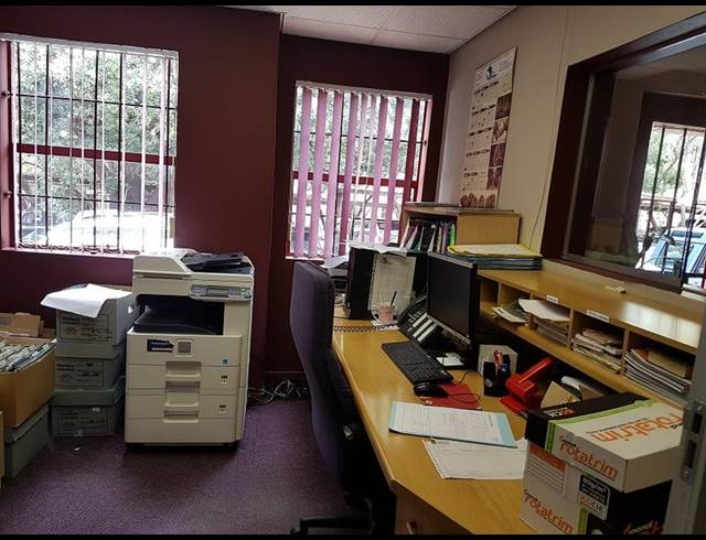 OFFICE FOR SALE IN RANDPARK RIDGE